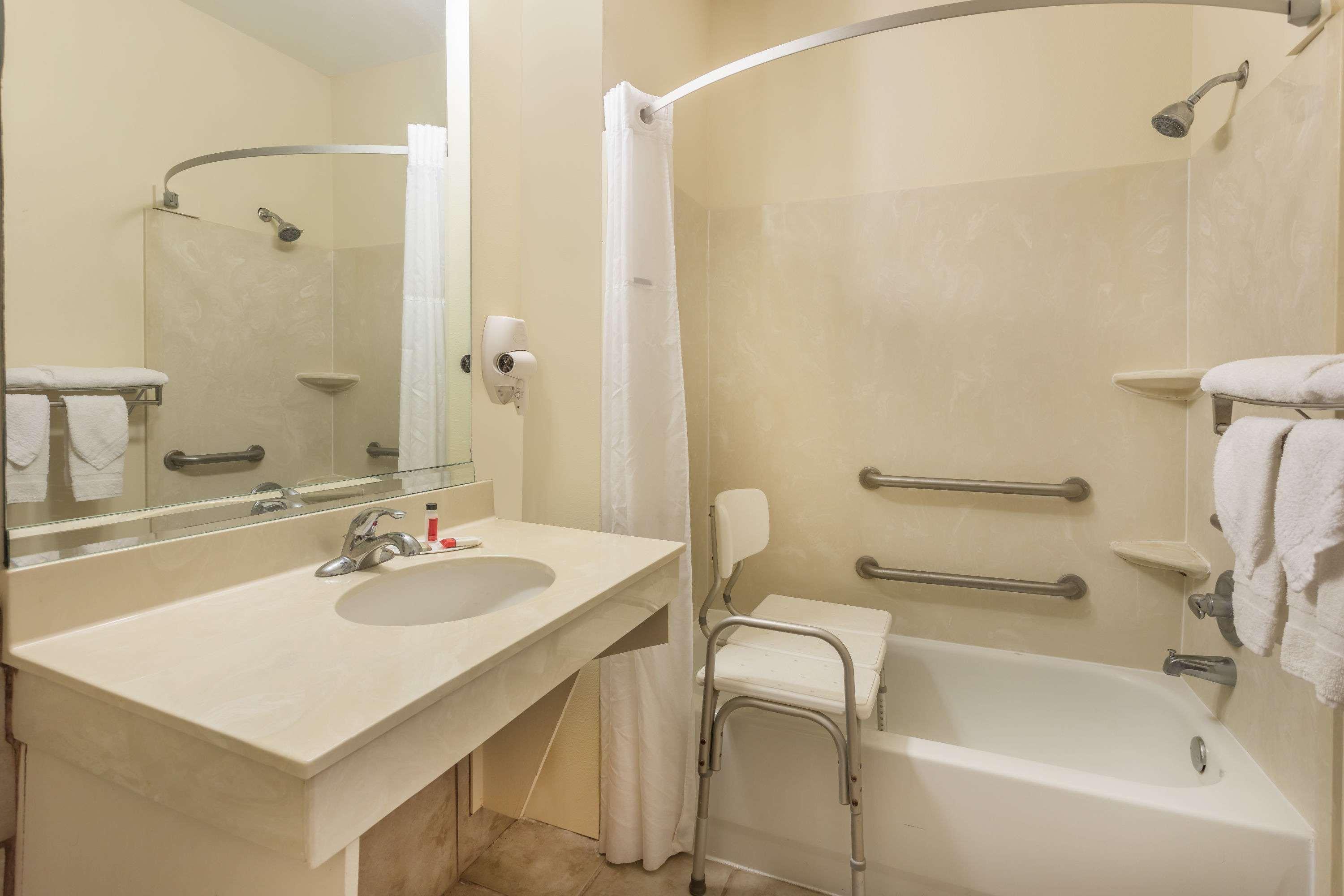 Super 8 By Wyndham Duson Lafayette West Area Motell Exteriör bild