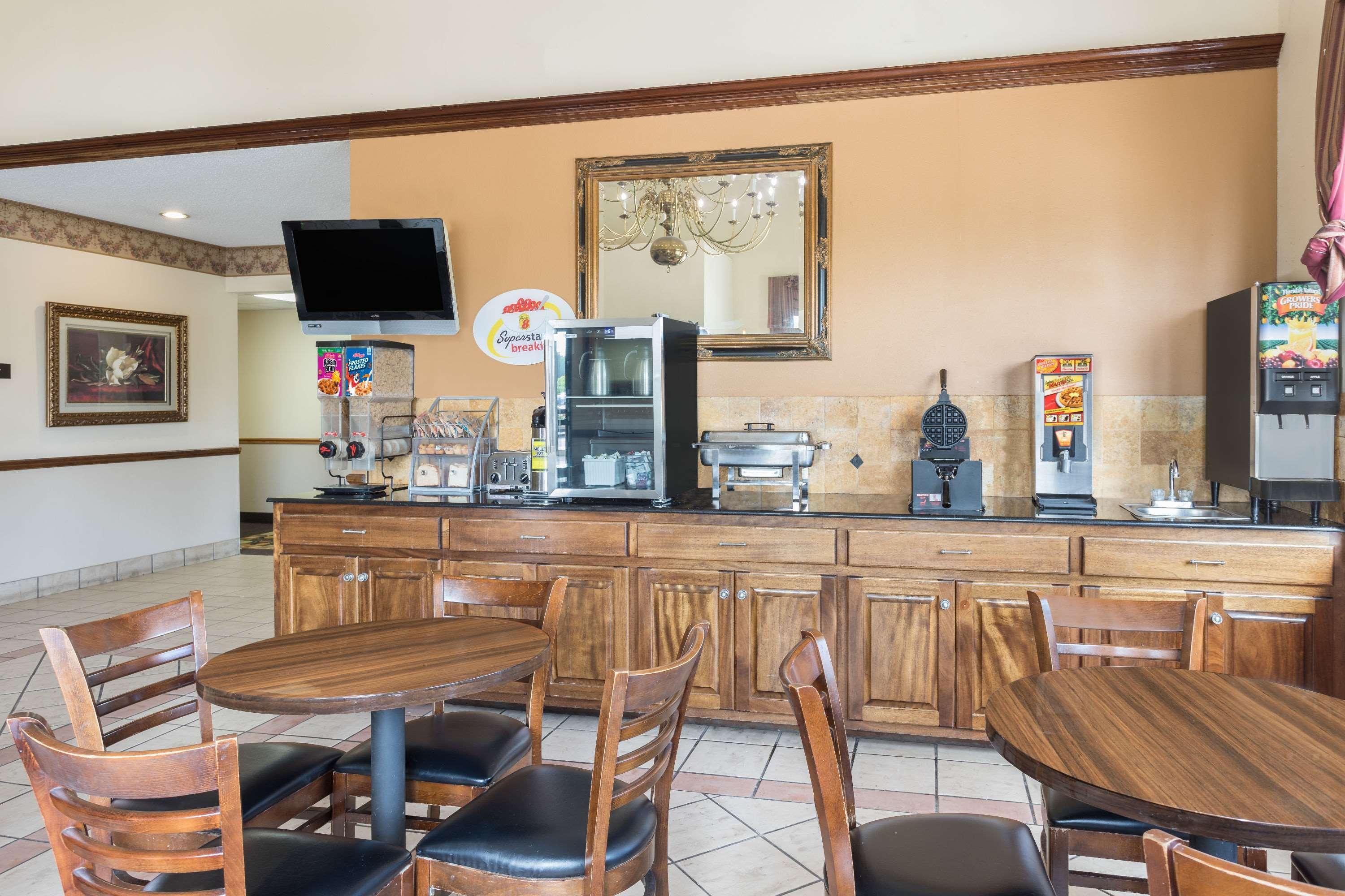 Super 8 By Wyndham Duson Lafayette West Area Motell Exteriör bild